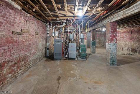 23 9TH Avenue East Orange NJ 07018