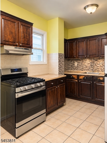 19 38TH Street Irvington NJ 07111