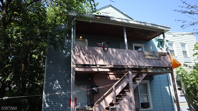 83 Madison Street Paterson NJ 07501