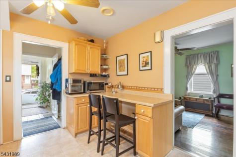 419 Oak Street Garwood NJ 07027