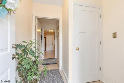 419 Oak Street Garwood NJ 07027