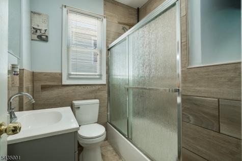 29 W 12th Street Linden NJ 07036