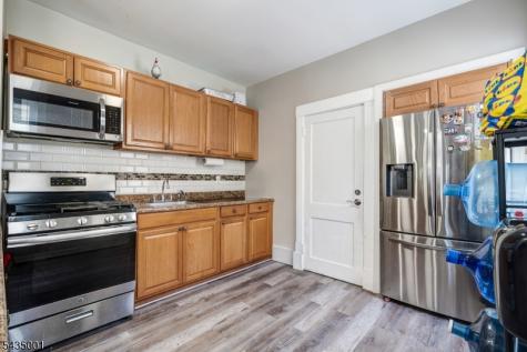 29 W 12th Street Linden NJ 07036