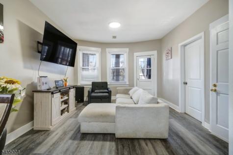 29 W 12th Street Linden NJ 07036