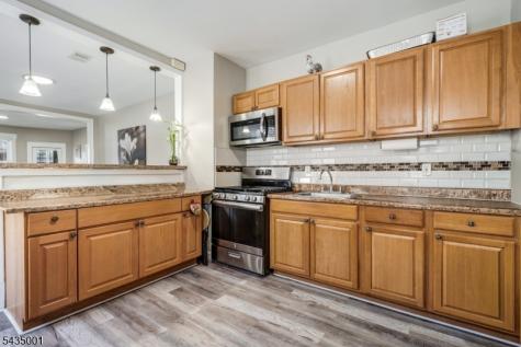 29 W 12th Street Linden NJ 07036