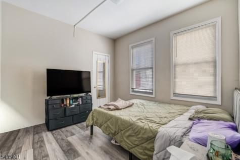 29 W 12th Street Linden NJ 07036