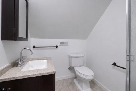 29 W 12th Street Linden NJ 07036