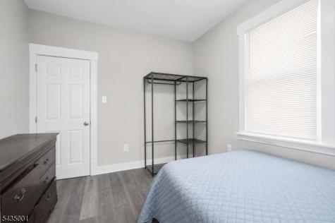 29 W 12th Street Linden NJ 07036