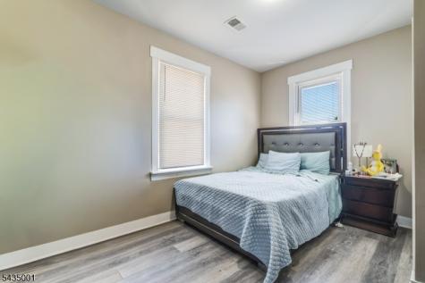 29 W 12th Street Linden NJ 07036
