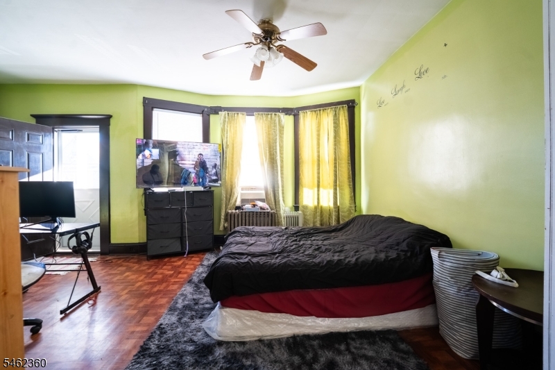 1023 William Street Elizabeth NJ 07201