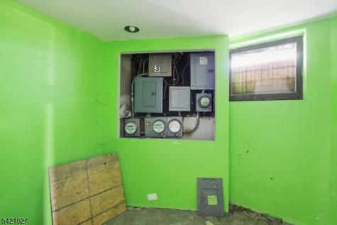 243 S Clinton Street East Orange NJ 07018