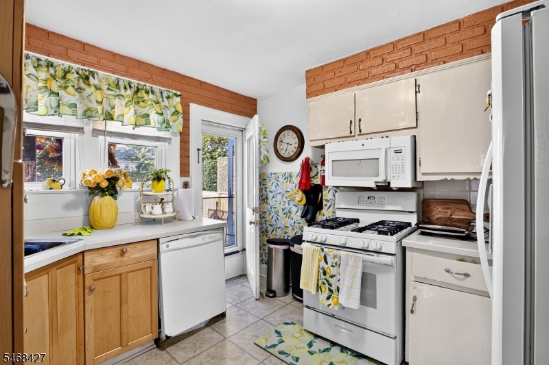 319 Runyon Avenue Middlesex NJ 08846
