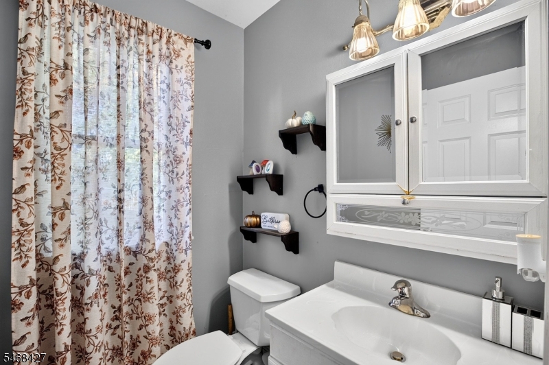 319 Runyon Avenue Middlesex NJ 08846