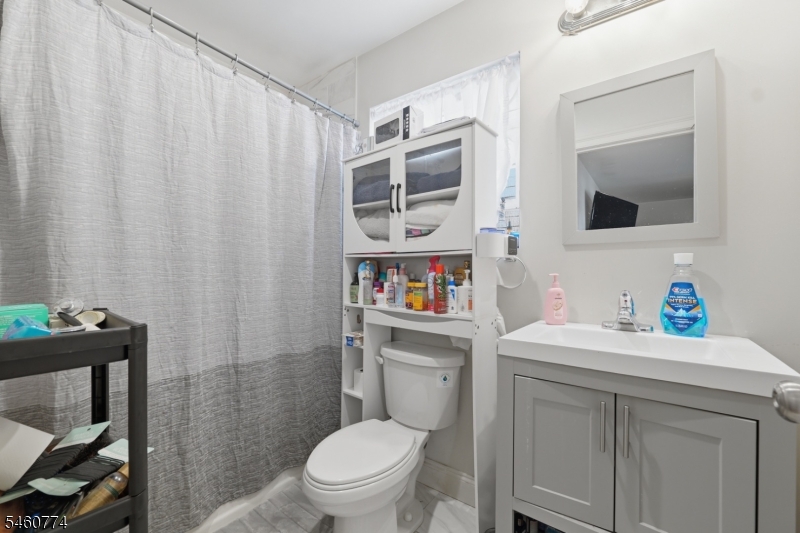 28 Hanford Street Newark NJ 07114