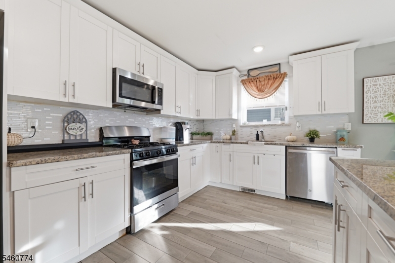 28 Hanford Street Newark NJ 07114