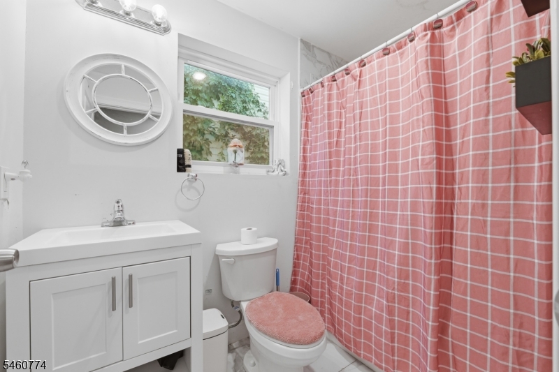28 Hanford Street Newark NJ 07114
