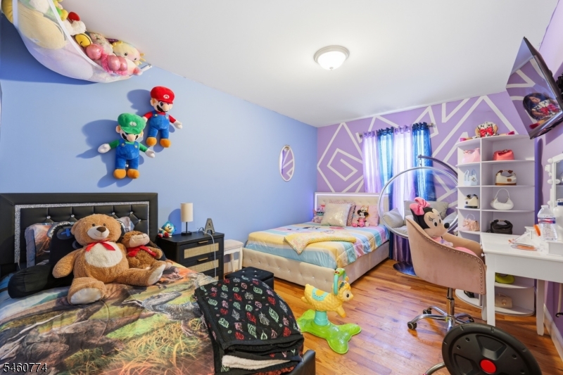 28 Hanford Street Newark NJ 07114
