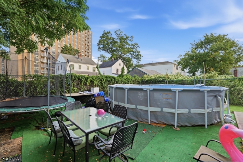 28 Hanford Street Newark NJ 07114