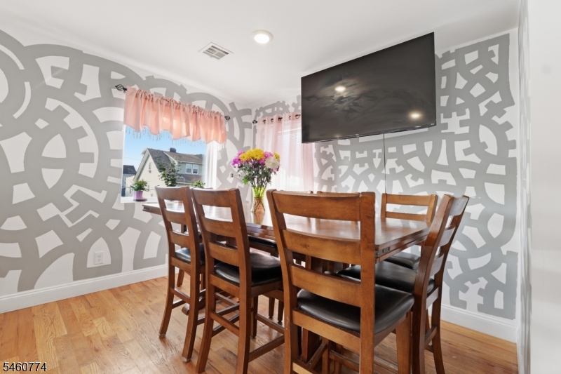 28 Hanford Street Newark NJ 07114