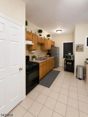 327 Amherst Street East Orange NJ 07018