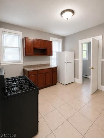 327 Amherst Street East Orange NJ 07018