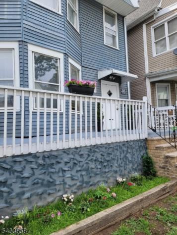 327 Amherst Street East Orange NJ 07018