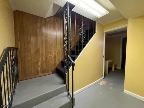 332 Lafayette Street Newark NJ 07105
