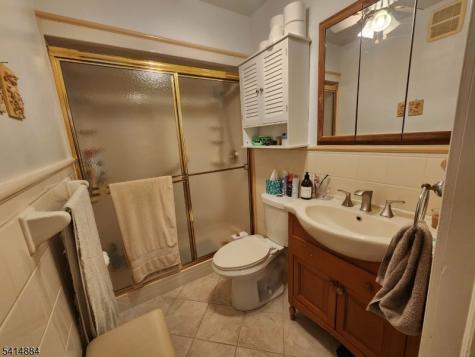 5 Bellevue Avenue Bloomfield NJ 07003