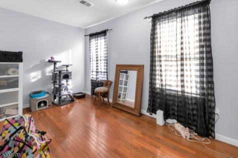 399 S 8th Street Newark NJ 07103