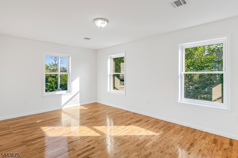 326 Magnolia Avenue Elizabeth NJ 07206