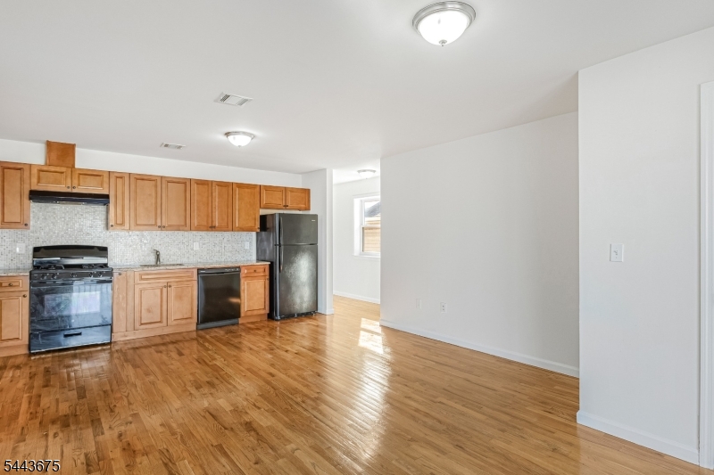326 Magnolia Avenue Elizabeth NJ 07206