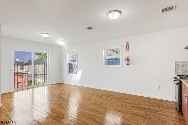 326 Magnolia Avenue Elizabeth NJ 07206
