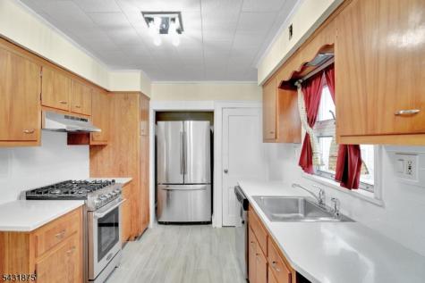 355 W Scott Avenue Rahway NJ 07065