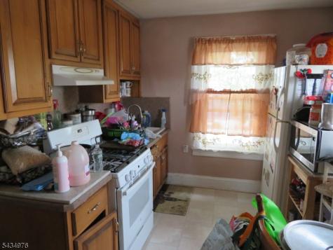 12 Bergen Street Westwood NJ 07675