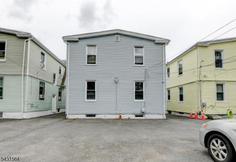 147 4TH Avenue East Orange NJ 07017