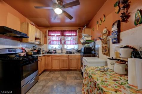 147 4TH Avenue East Orange NJ 07017