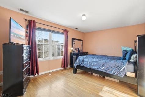 452 Broadway Elizabeth NJ 07206