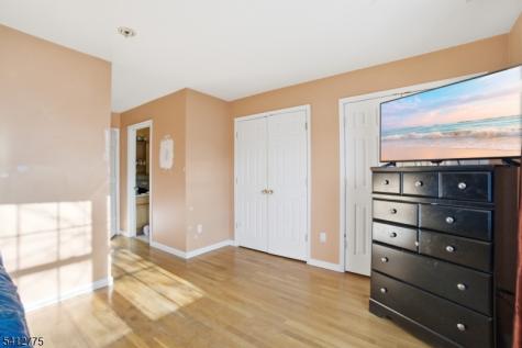 452 Broadway Elizabeth NJ 07206