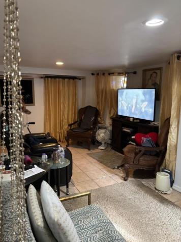 618 E 26th Street Paterson NJ 07504