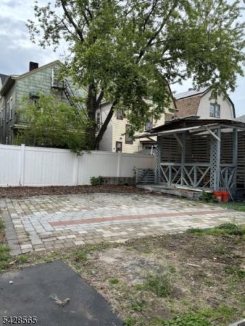 618 E 26th Street Paterson NJ 07504