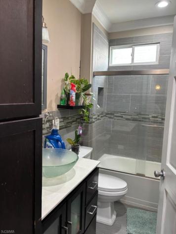 618 E 26th Street Paterson NJ 07504