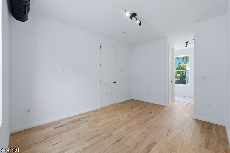199 N Park Street East Orange NJ 07017