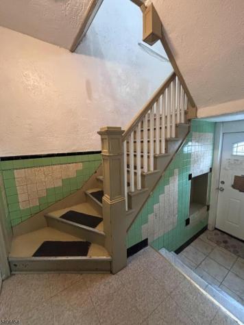 363 10TH Avenue Paterson NJ 07514