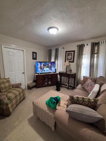 363 10TH Avenue Paterson NJ 07514