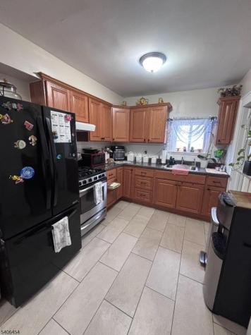 363 10TH Avenue Paterson NJ 07514