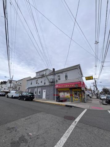 363 10TH Avenue Paterson NJ 07514