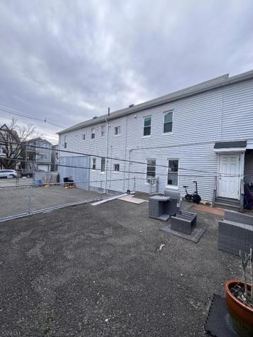 363 10TH Avenue Paterson NJ 07514