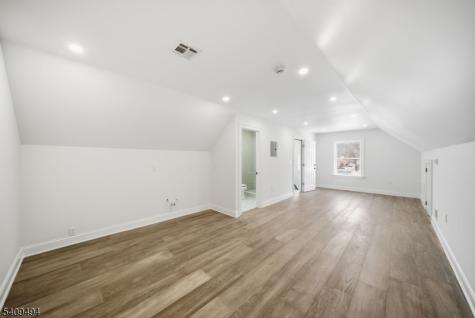 28 Irving Street Montclair NJ 07042