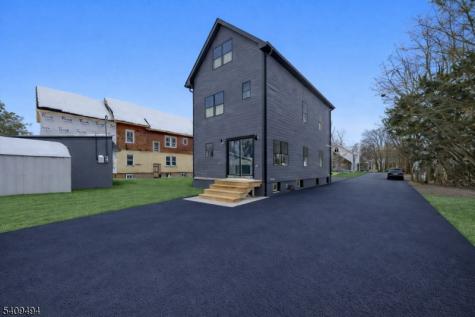 28 Irving Street Montclair NJ 07042