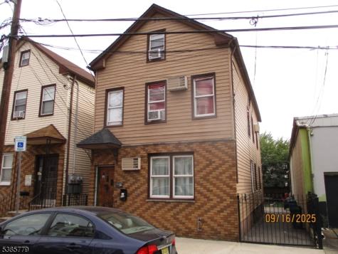 7 Kossuth Street Newark NJ 07105